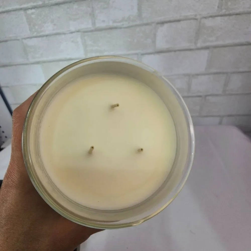 Bath & Body Works White Barn Coconut Vetiver 3 Wick Candle 14.5 oz NewB